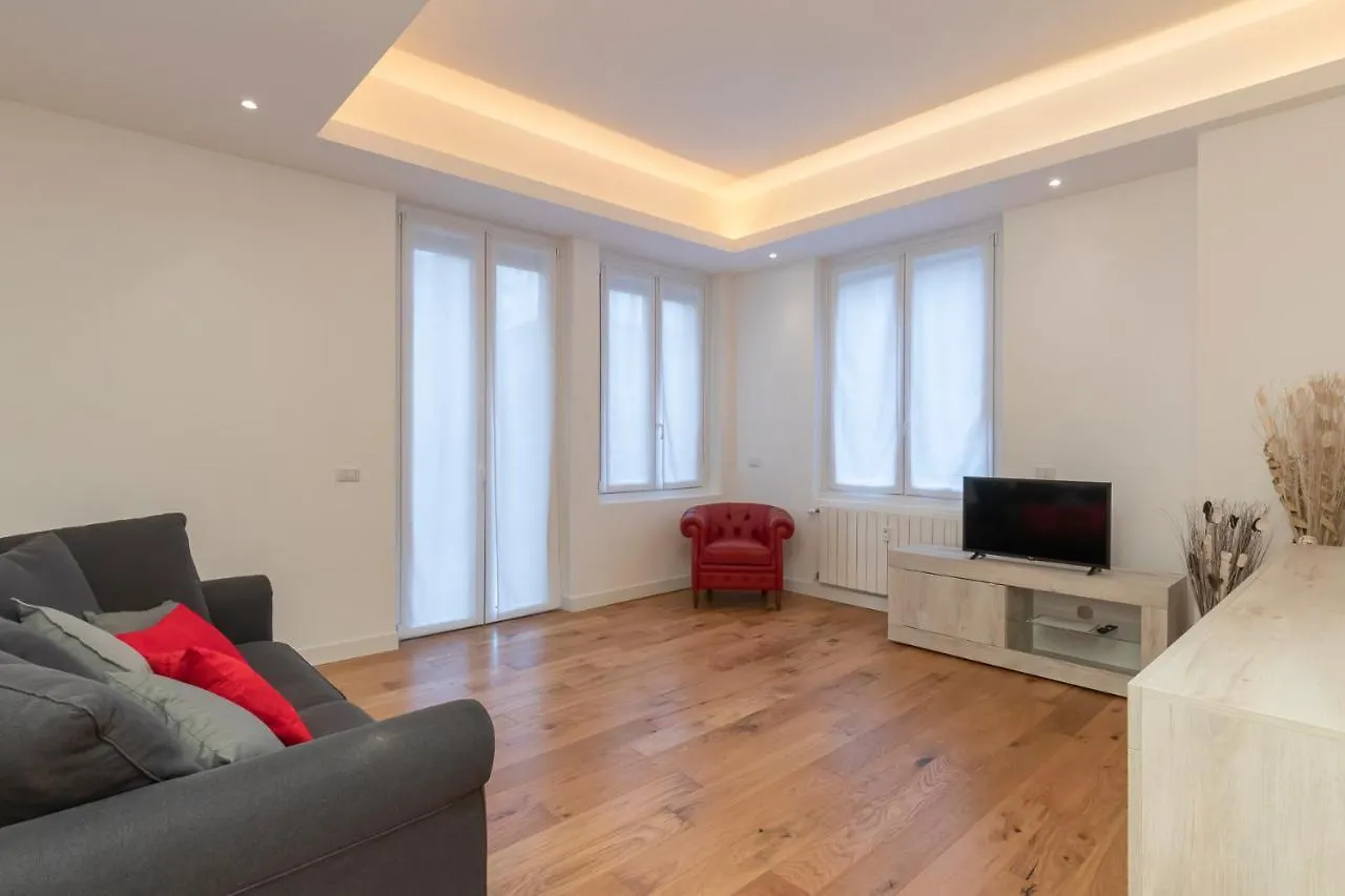 Milan Center Apartment Studio - Porta Romana Włochy