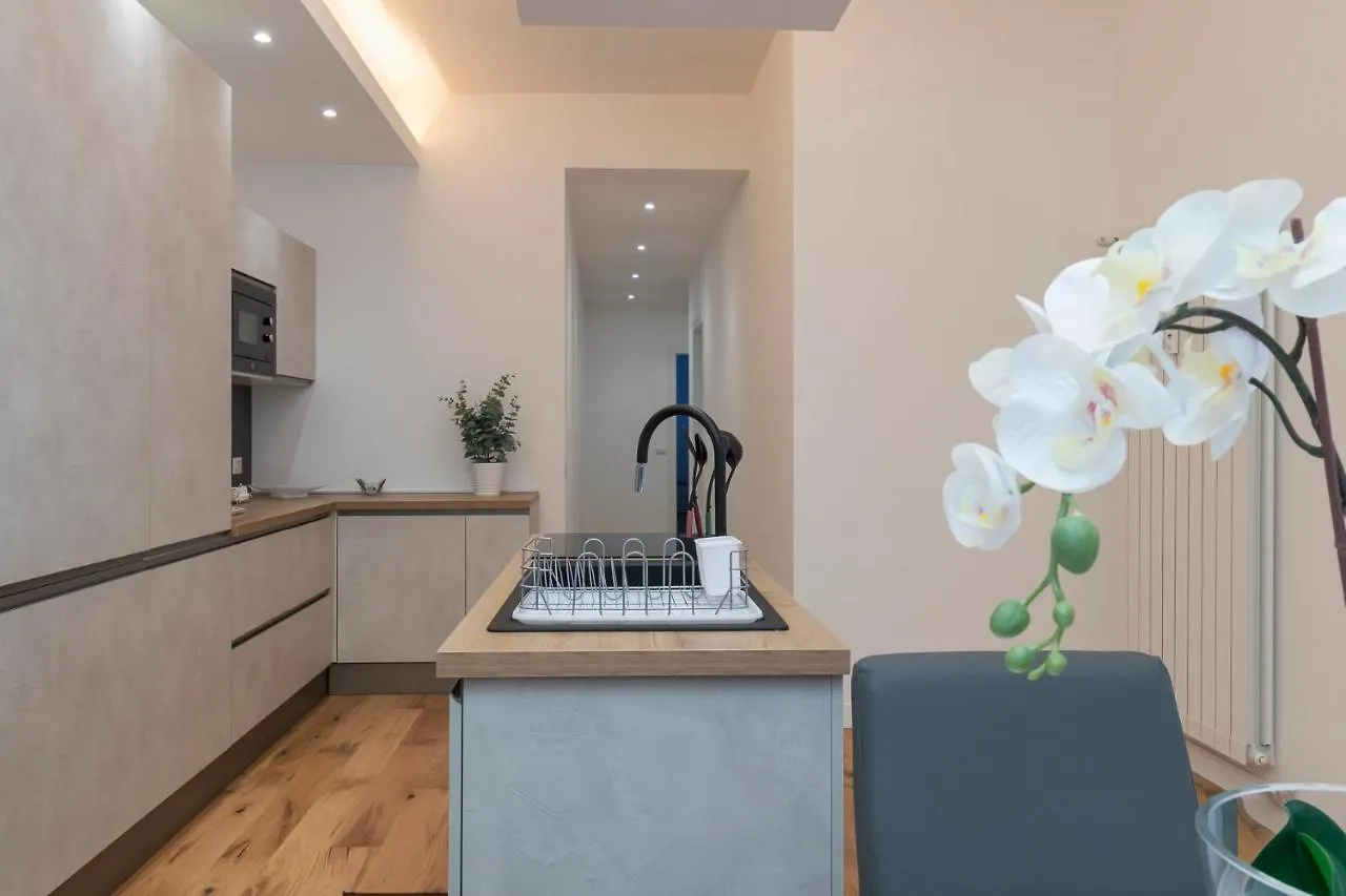 Milan Center Apartment Studio - Porta Romana Włochy